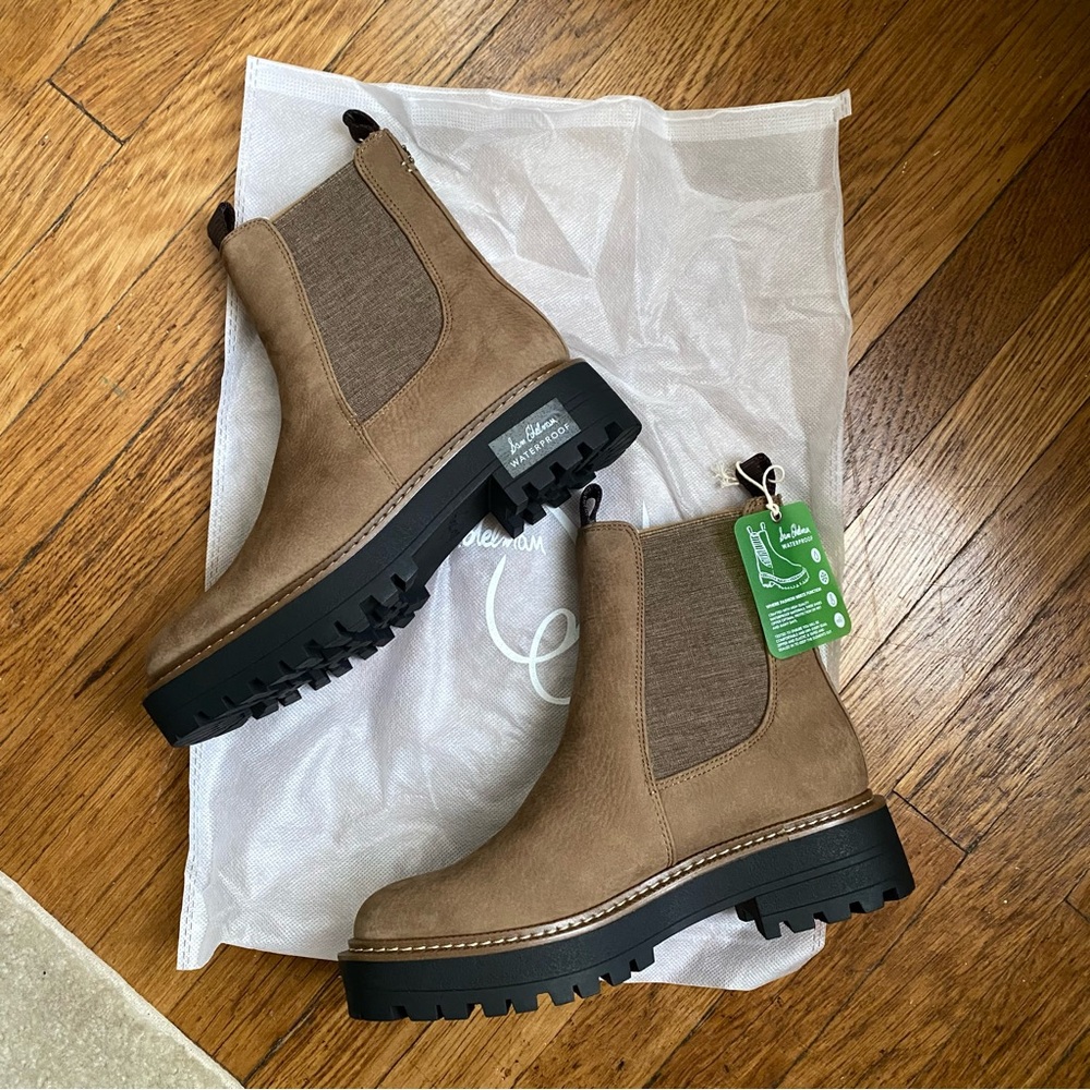 brown boots